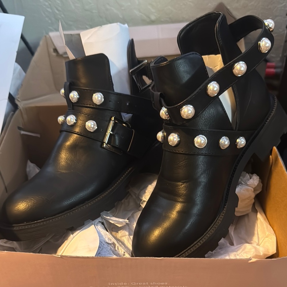 Women's Black Pearl-Studded Ankle Boots